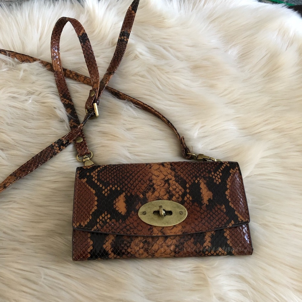 Clarks snake print leather wallet crossbody with adjustable removable strap